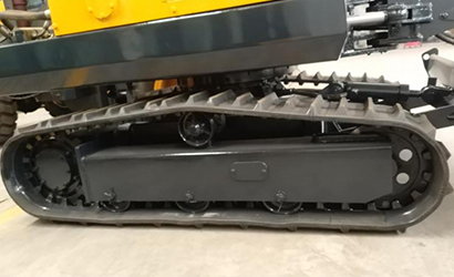 The maintenance of track chassis and wear and tear parts