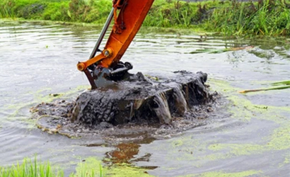 The use of rock bucket of mini excavator