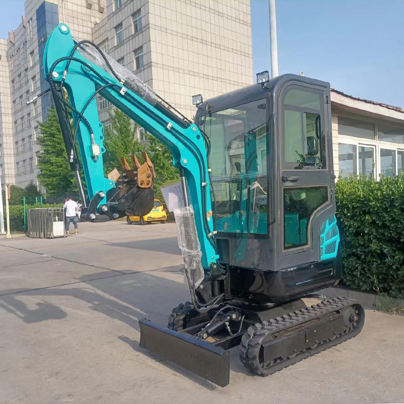 chinese mini excavator 2 ton kubota engine    mini excavator small digger cab